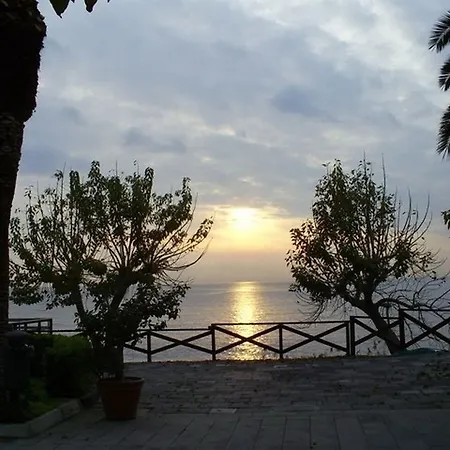 Galatea Sea Palace Aci Trezza