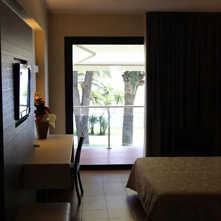 Galatea Sea Palace 4* אנלציט